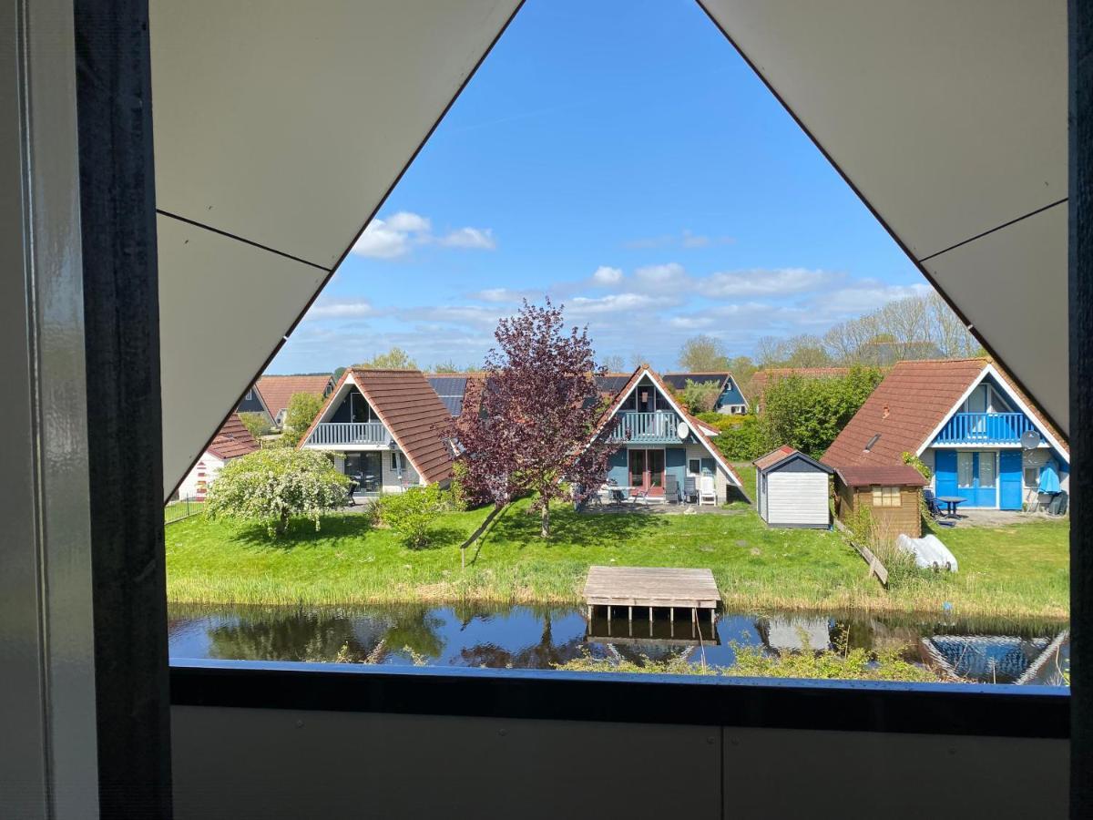 De Lauwersmeer Vogel Mit Eingezaeuntem Garten Anjum Bagian luar foto